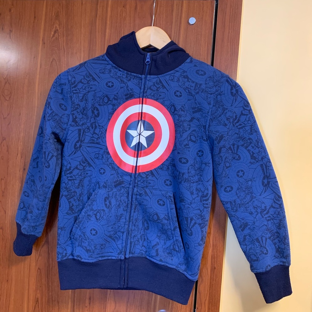Boys Captain America hoodie jacket.